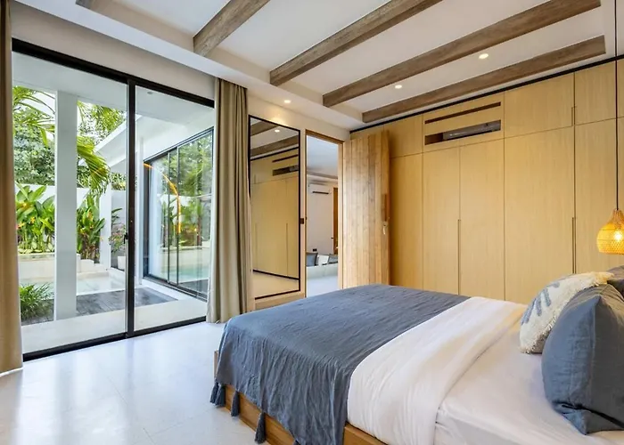 Melisari 3br Pool & Jacuzzi تْشانغو
